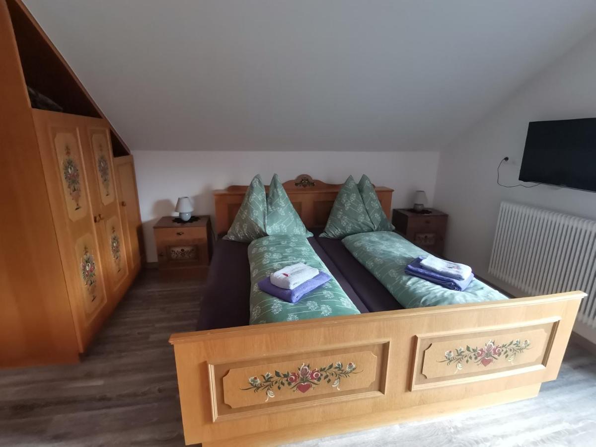 Haus Bergblick Fruehstueckspension Oberort Luaran gambar