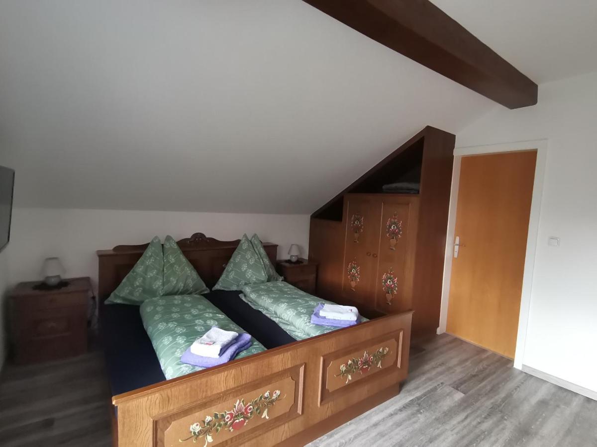 Haus Bergblick Fruehstueckspension Oberort Luaran gambar