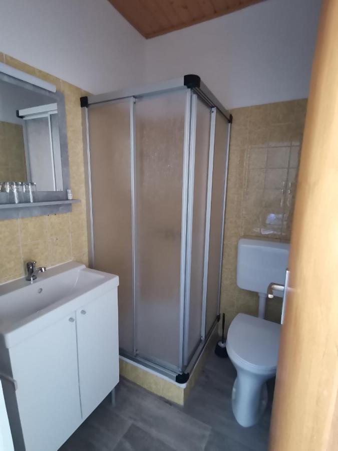 Haus Bergblick Fruehstueckspension Oberort Luaran gambar