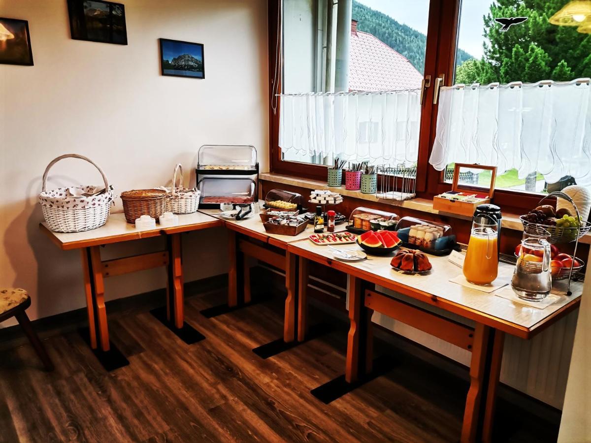 Haus Bergblick Fruehstueckspension Oberort Luaran gambar