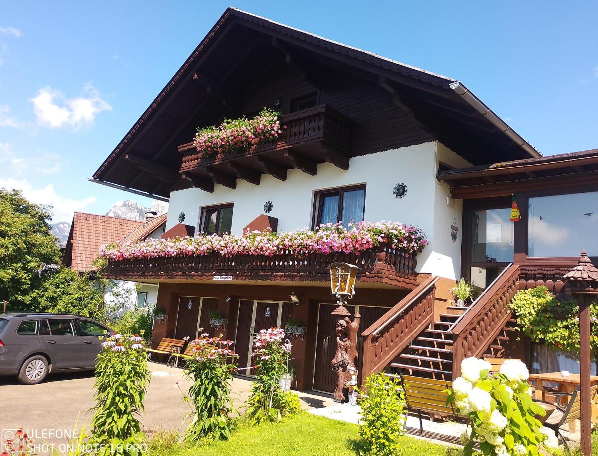 Haus Bergblick Fruehstueckspension Oberort Luaran gambar