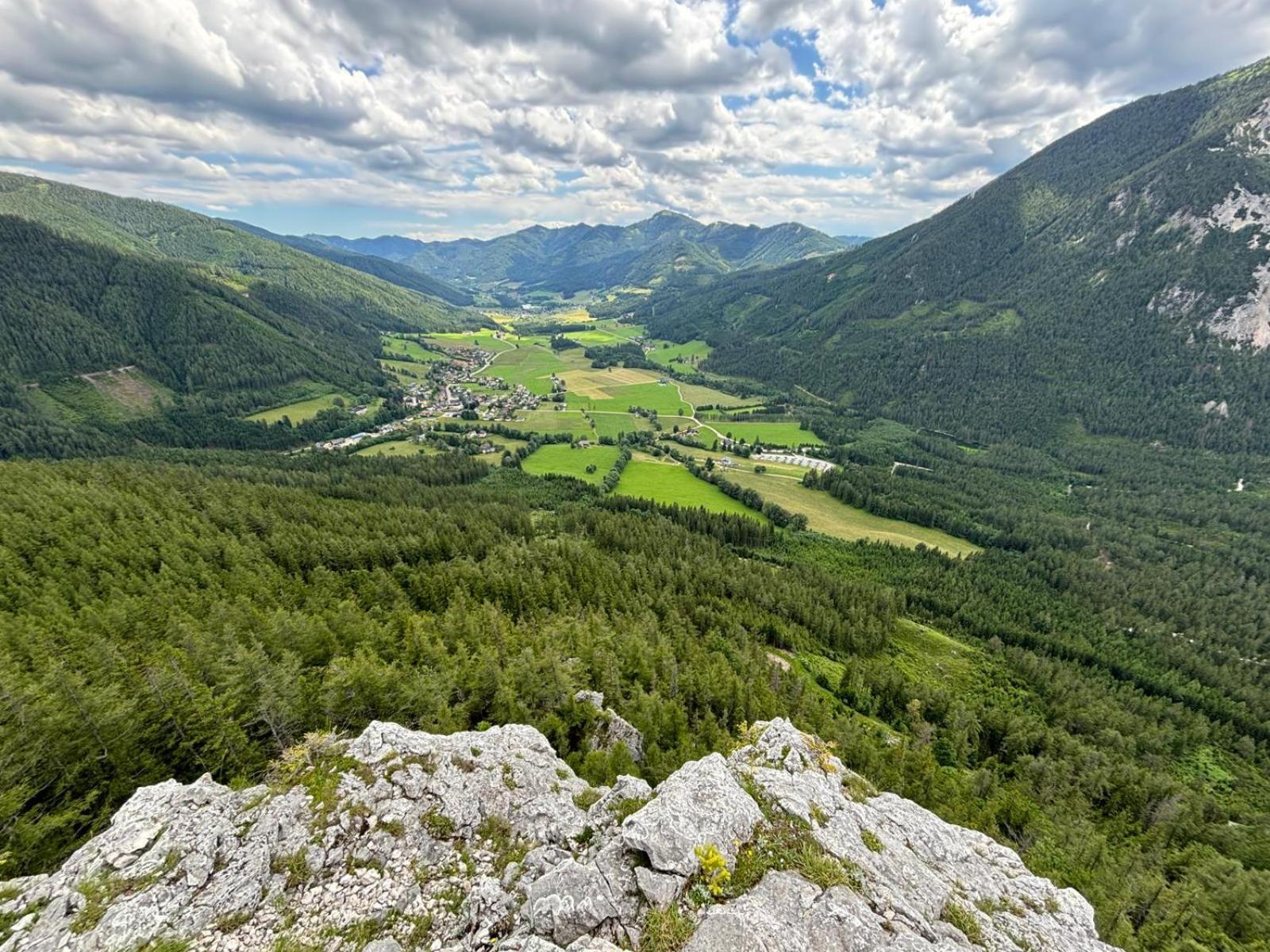 Haus Bergblick Fruehstueckspension Oberort Luaran gambar